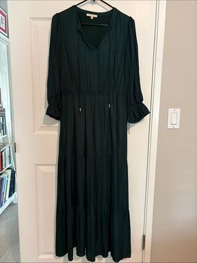 Skies Are Blue Black Tiered V-Neck Maxi Dress